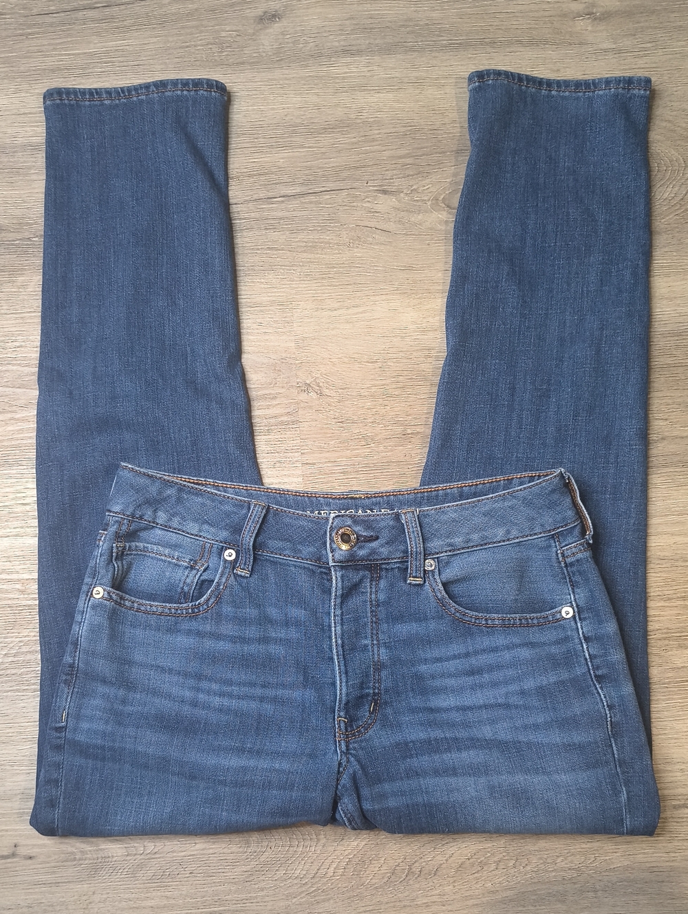 S1176 Tomgirl Casual Fit w/28" Inseam American Eagle Women's Size 6 Jeans - Picture 3 of 8